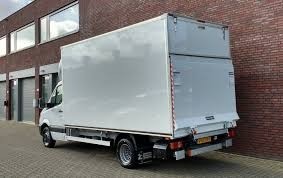 Bakwagen met laadklep